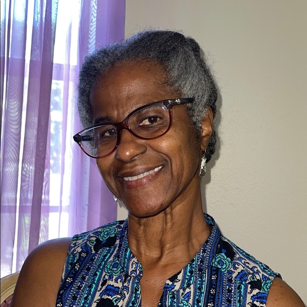 Meet your Posher, Pearl